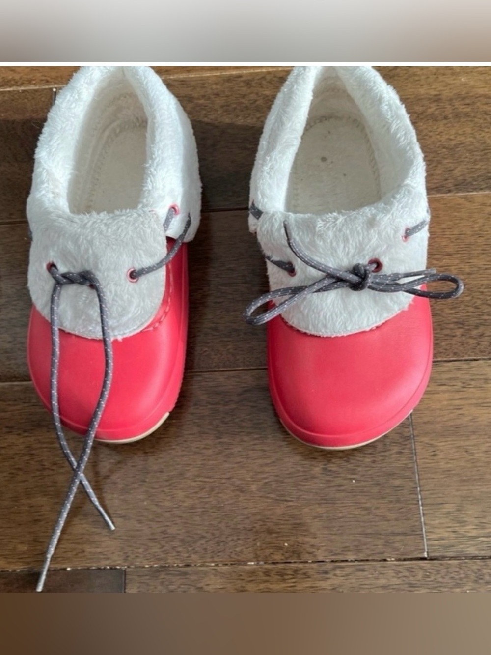 Juniors size 3 Red Faux-Fur Lined Waterproof Slip-On Shoes